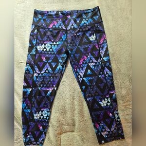 CVG *RETIRED* Prism Capri Length Leggings